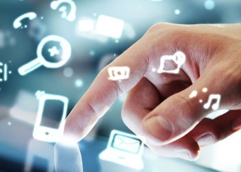 Co-opetition: Impact of Technology Asymmetry on Platform Competition and Collaboration